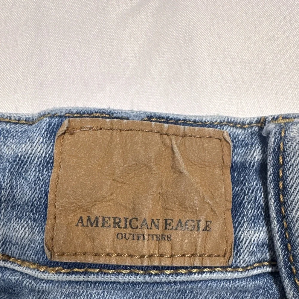 American Eagle Next Level Stretch Women's Distressed Denim Cut Off Shorts 0 Blue